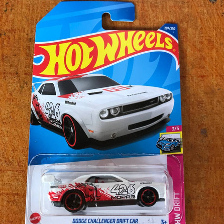 Bestprice HotWheels HW Drift 3/5 Dodge Challenger Drift Car