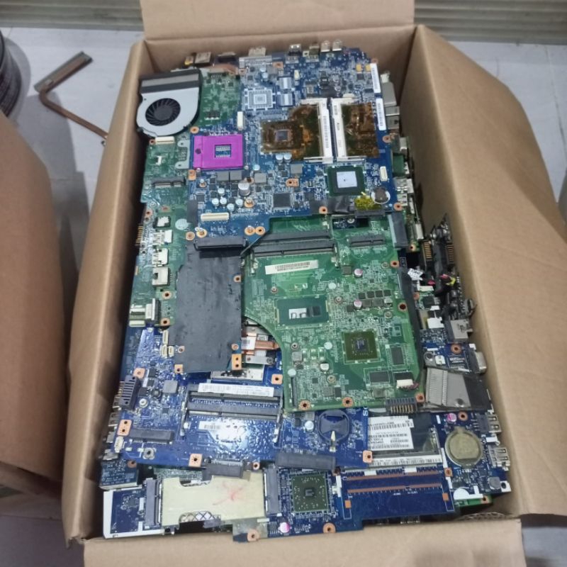 Motherboard Laptop Komputer Rusak