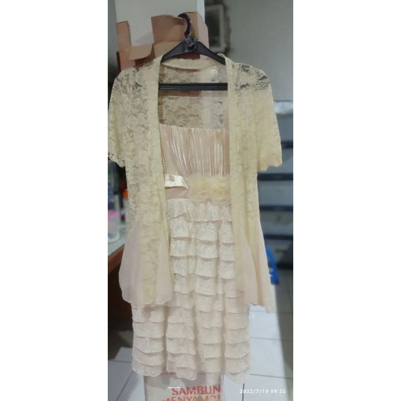 Dress pesta- gaun pesta (Preloved)