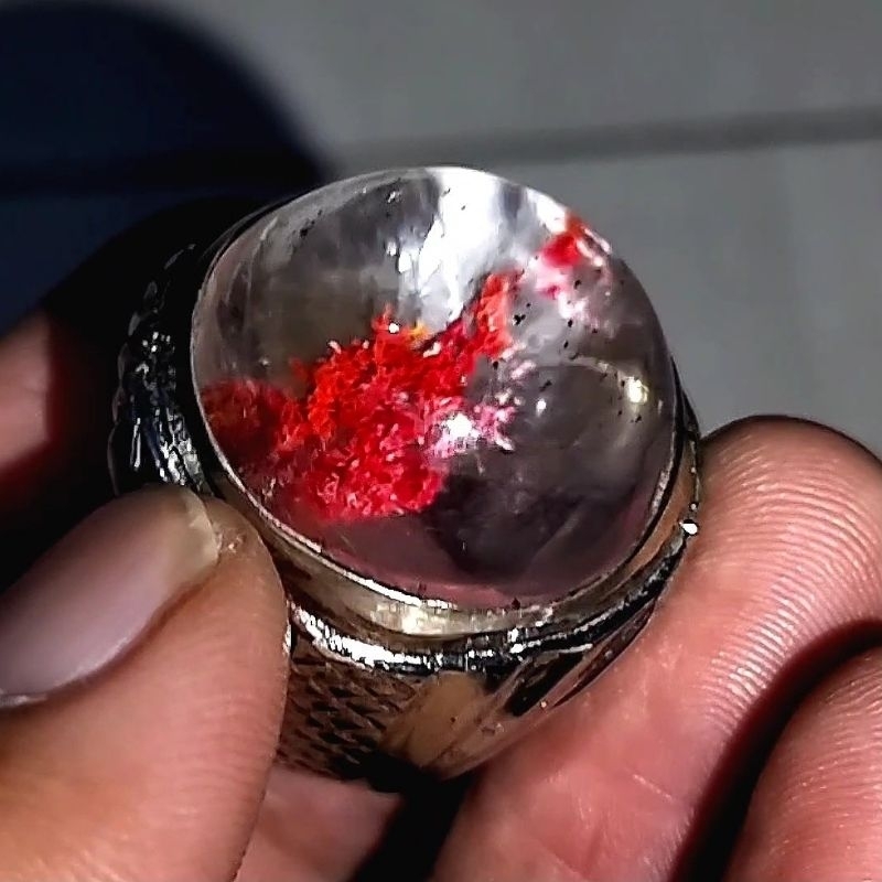 Batu akik kecubung karang merah kristal