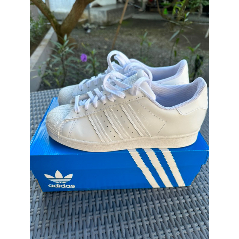 sepatu adidas ori white 100% ORIGINAL