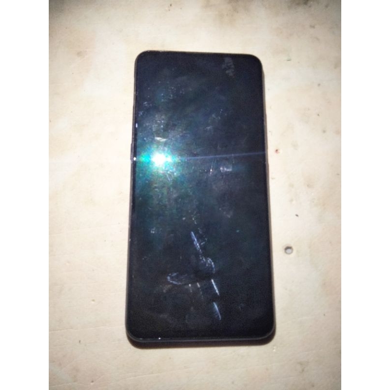 Vivo V15 pro matot (Deskripsi)