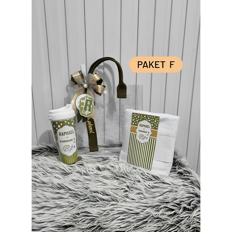 

Souvenir hampers premium baby ulang tahun sanjitan aniversary tahilan