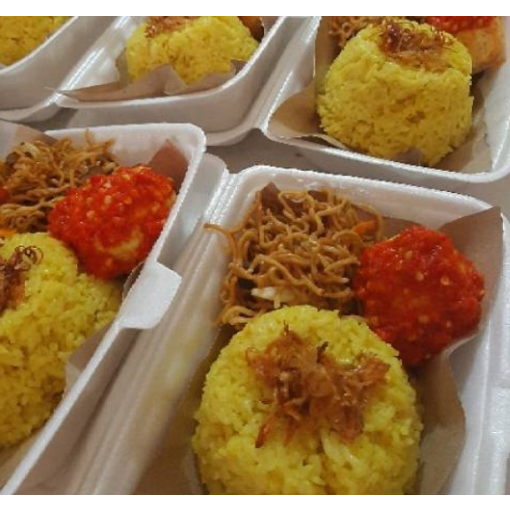 

bakoelomaofficial | Paket Nasi Kuning Nasi Kotak Komplit Sederhana Murah Meriah Enak