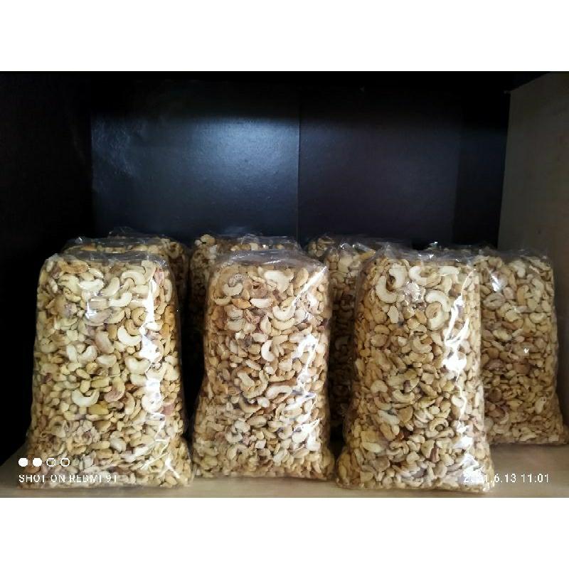 

Kacang Mente Patahan 1kg