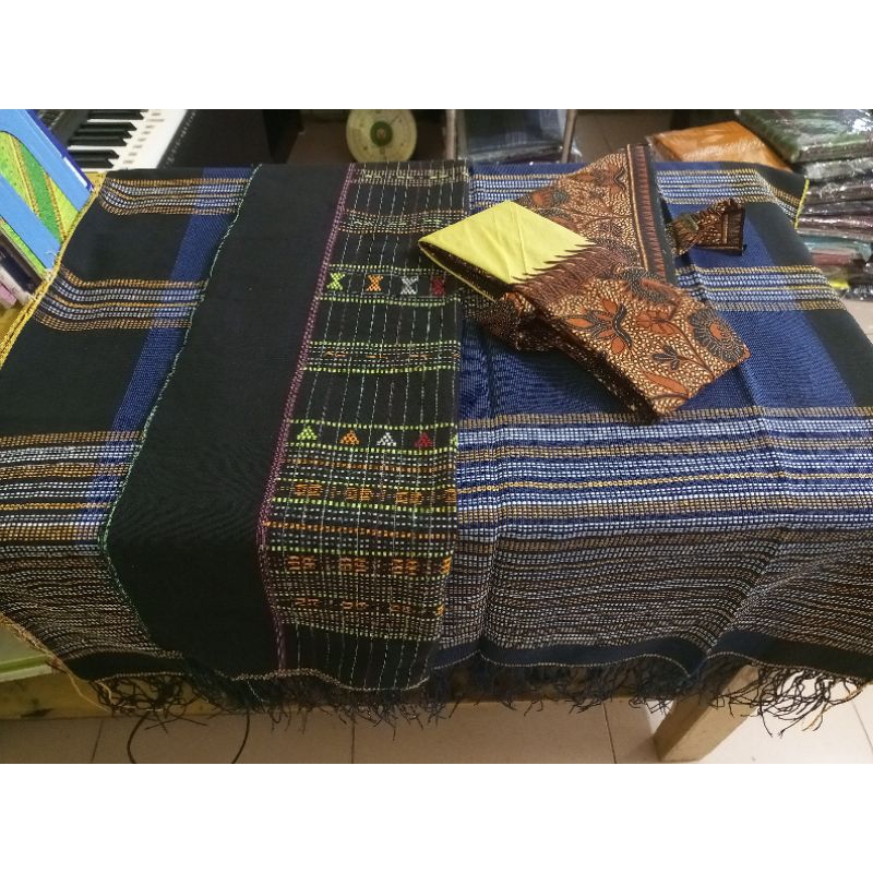 Ulos/Hiou Simalungun