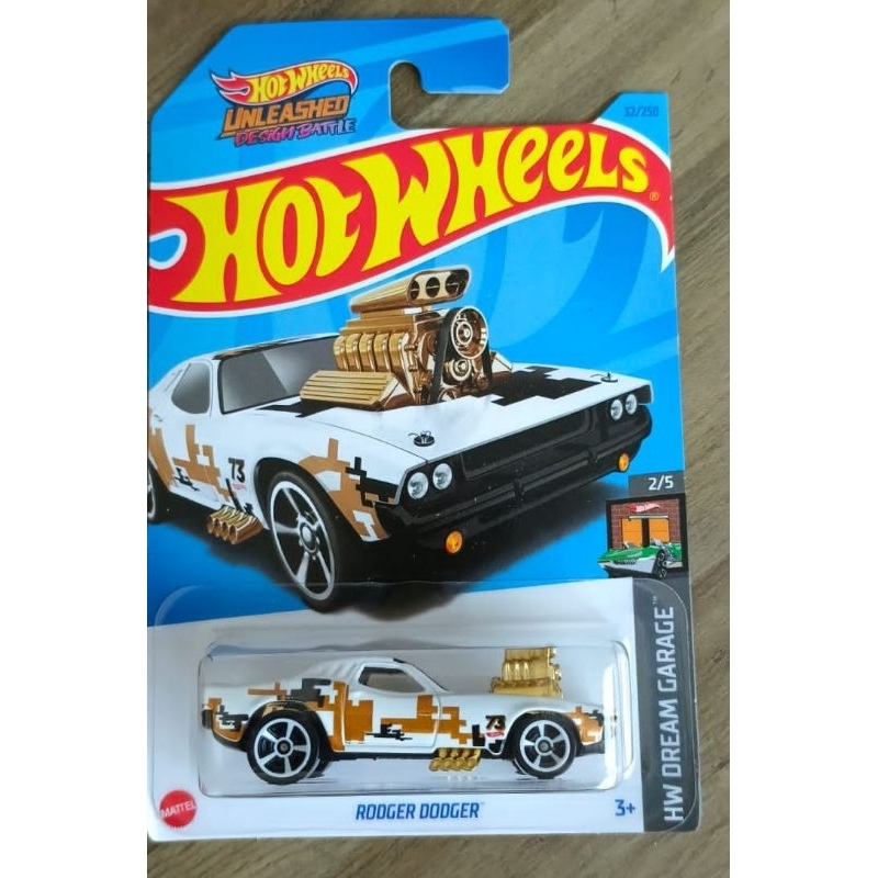 Hot Wheels Rodger Dodger