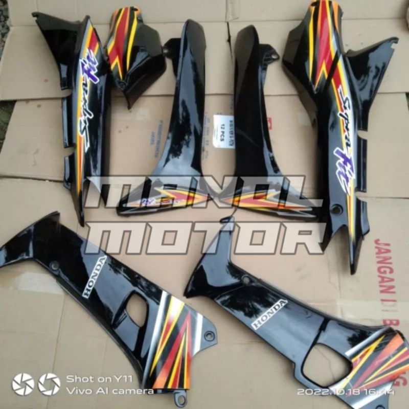 Paket hemat body+sayap luar dalam Honda Supra fit lama thun2005 dek body+kepangan dek Supra fit lama