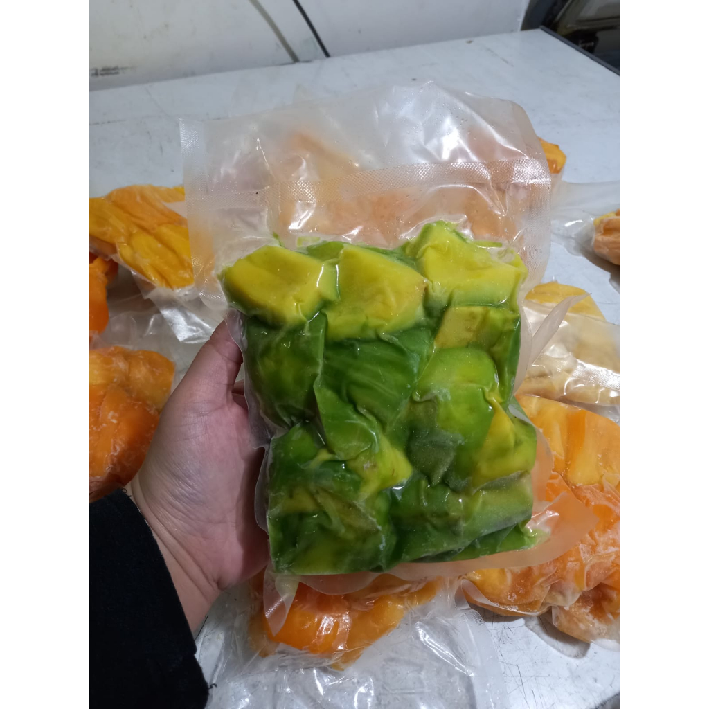 

alpukat kupas / alpukat prozen / alpukat fakum