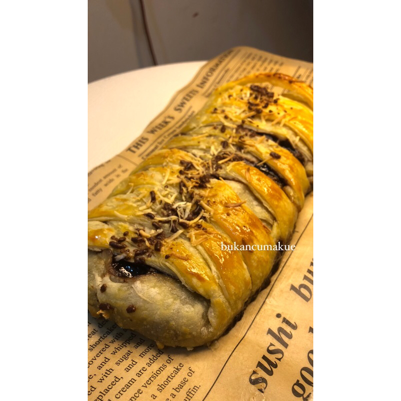 

Banana Strudel by bukancumakue