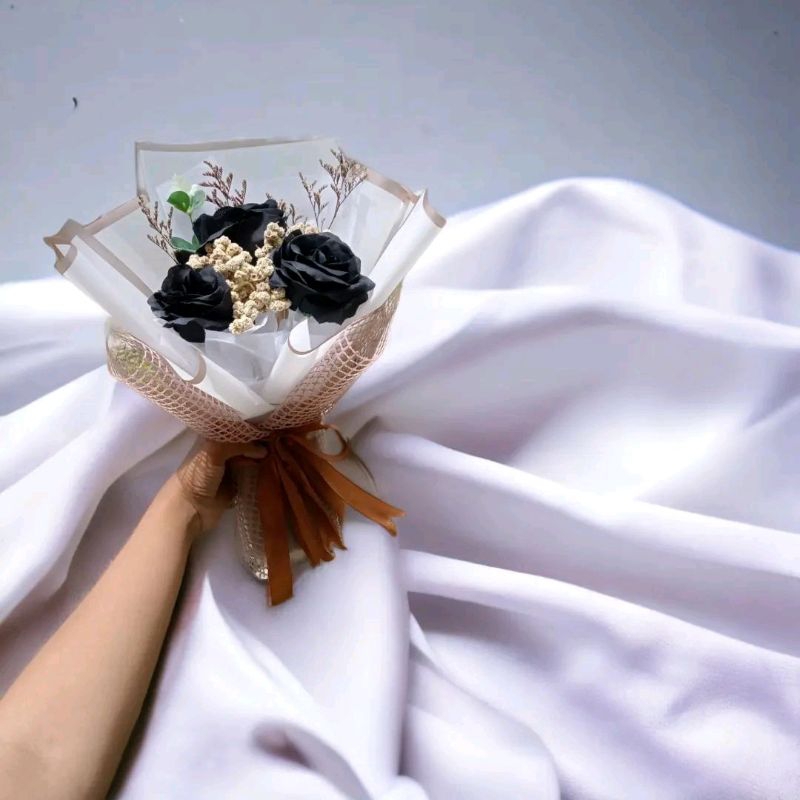 buket rose black