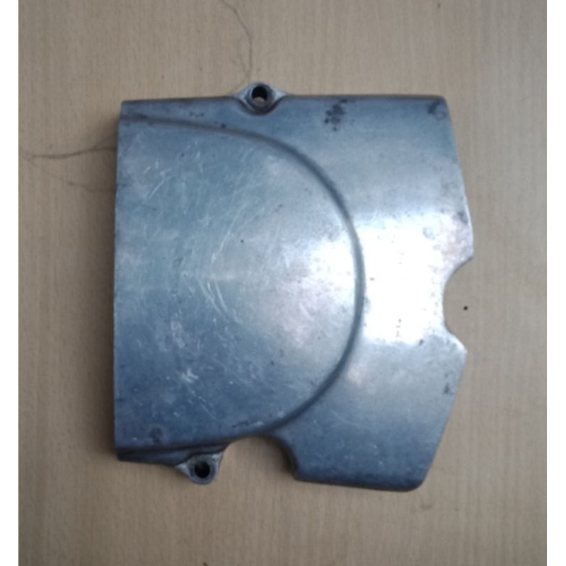 Tutup gear depan GL100