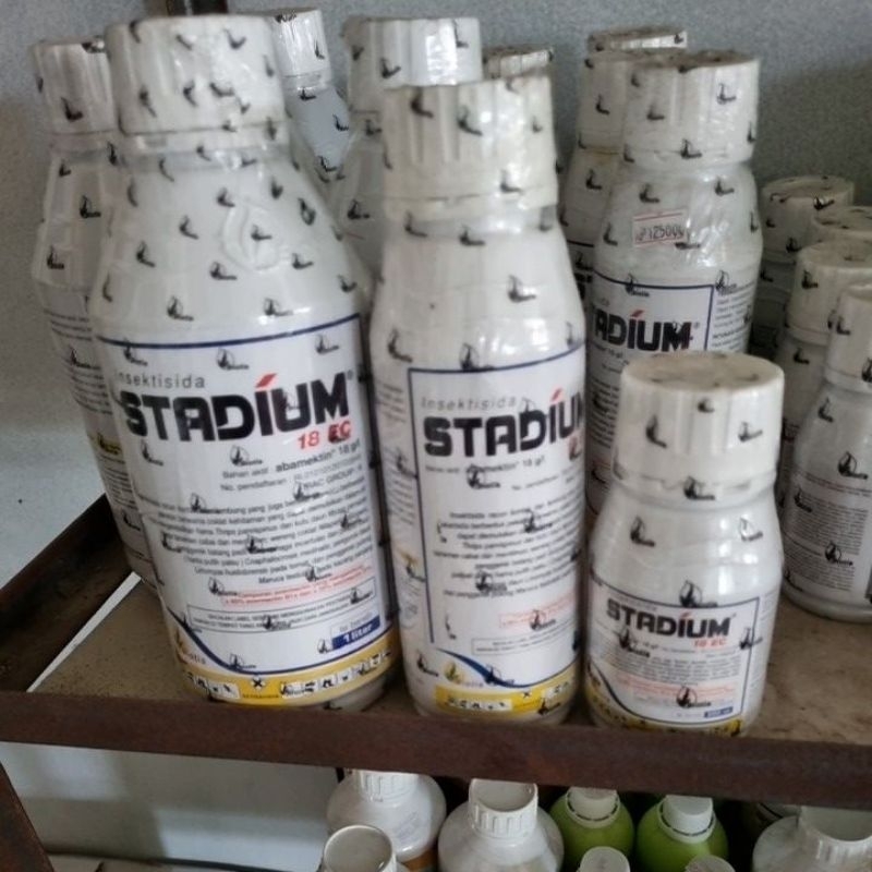 STADIUM 18EC, BAHAN AKTIF ABAMEKTIN 18g/l