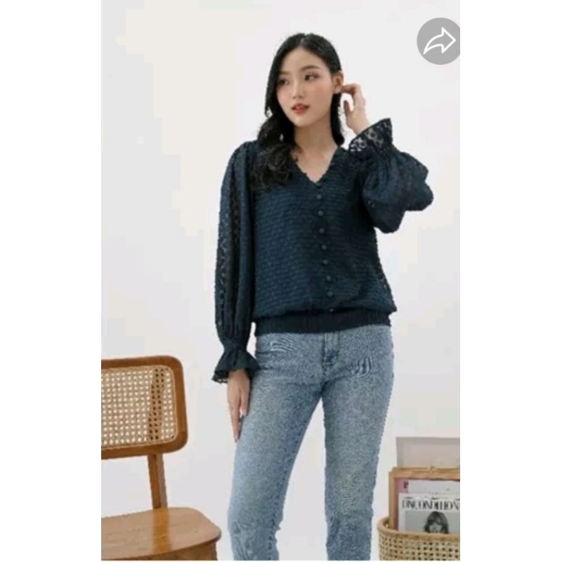 Leody Blouse