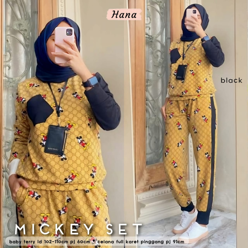 mickey set by hana