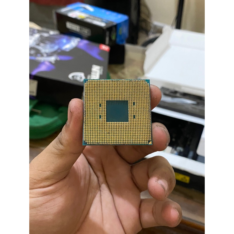 AMD RYZEN 7 2700 8CORE 16THREAD + wraith prism rgb