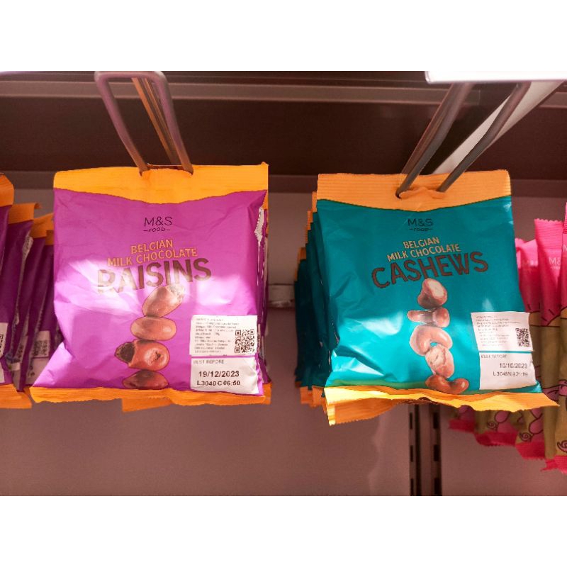 

Marks Spencer M&S Food Belgian Milk Chocolate Raisins Cashews Snacks Coklat Kacang Kismis