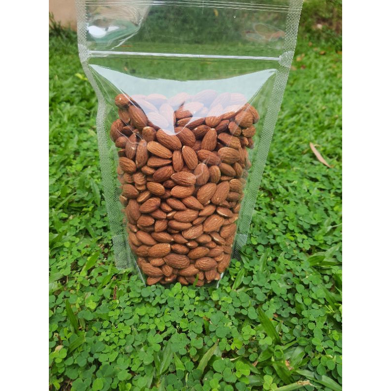 

Kacang Almond 1kg Panggang Rasa Original Nikmat