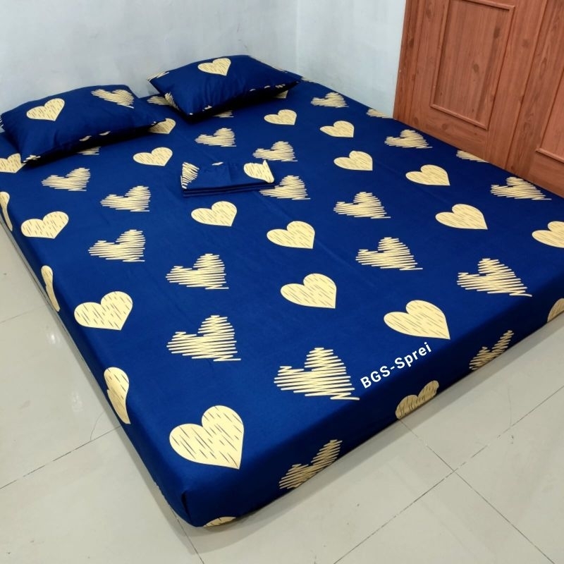 Sprei Bahan Katun Halus motif Love Purple /Ungu berbagai ukuran 120/160/180