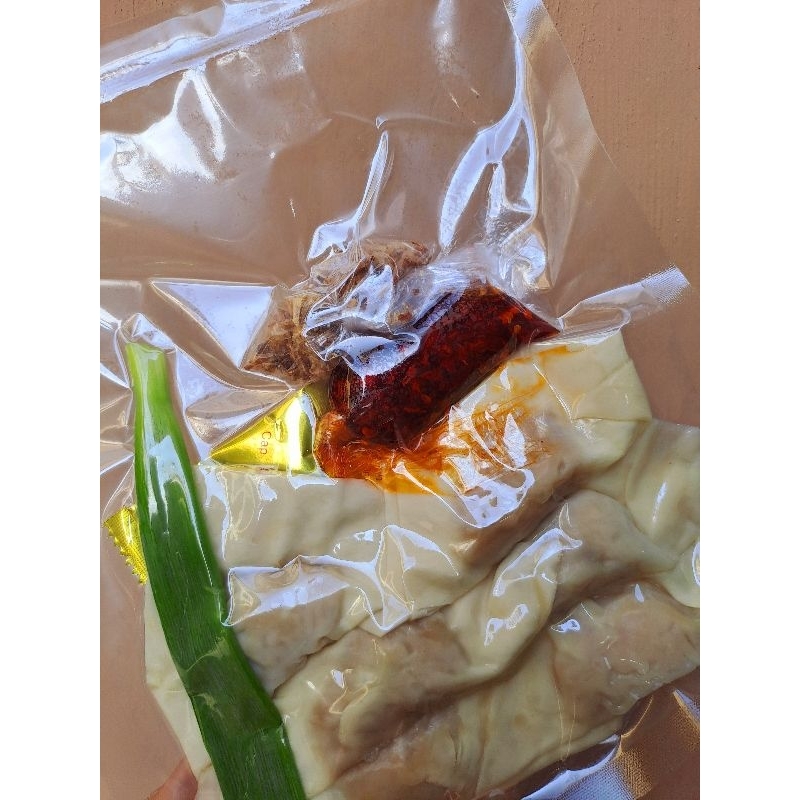 

Pangsit Ayam Tulang Rangu