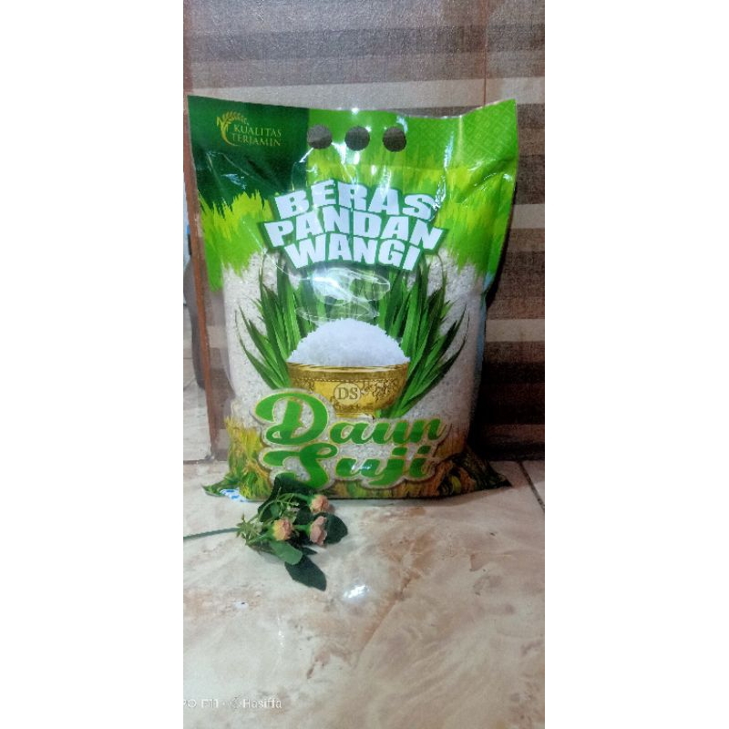 

Beras cap daun suji 3kg/surabaya