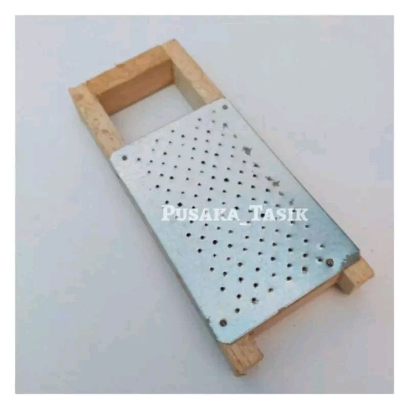 Miniatur Dandang Kukusan , Kipas dan parutan Sylavanian