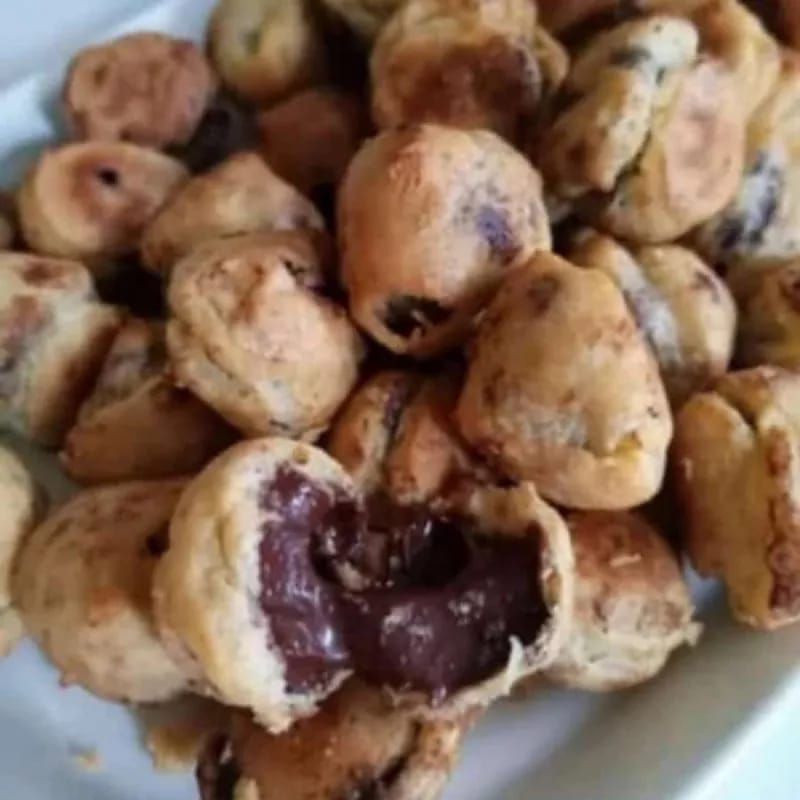 

KS - 1 Kg Soes Coklat / Sus Kering Coklat / Soes Gurih Kering / Snack Kiloan Murah / Kue Soes Isi Coklat Murah