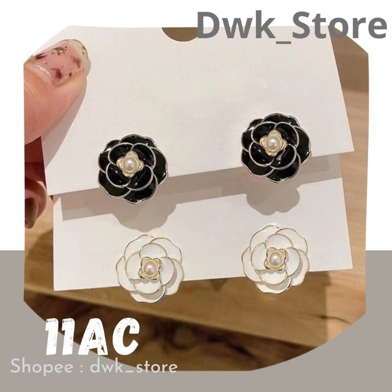 Anting Tusuk Bunga Mawar / Anting Bunga / Aksesoris Bunga Mawar / Flower Earrings / Anting Wanita Mo