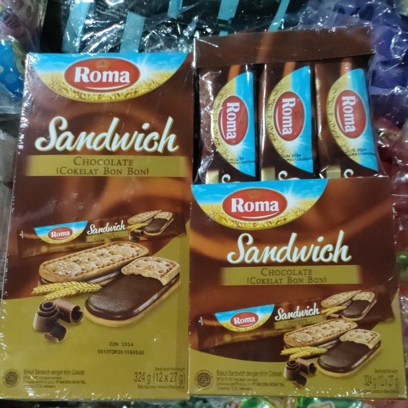 

roma sandwich chocolate cokelat bon bon biskuit dengan krim coklat