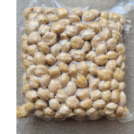 

KEMIRI VACKUM BULAT 1KG/VACUMED CANDLE NUTS 1KG