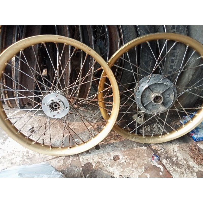 VELG PELEK VARIASI SUZUKI SATRIA FU PNP SHOGUN SP SECOND BERKOULITAS
