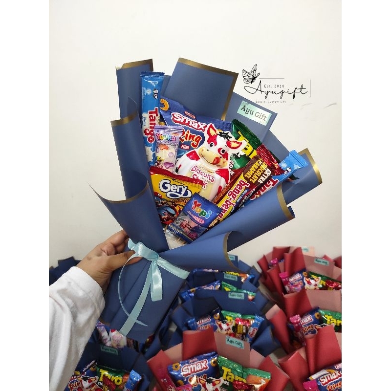 

Ayu Gift | Buket Wisuda | Buket Snack | Buket Premium | Buket Jajan | Buket Ulang tahun