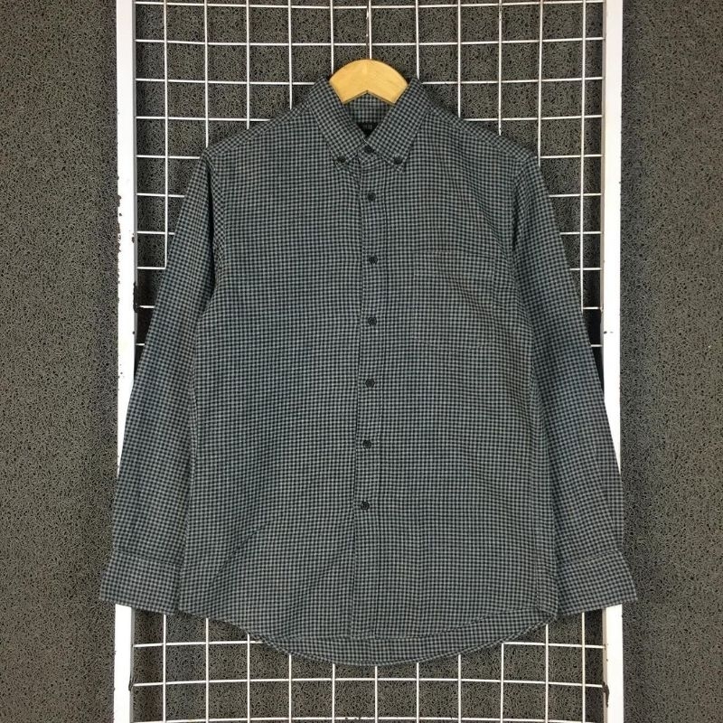 Kemeja Lengan Panjang Pria Uniqlo Flannel Flanel . SDA 02497 Second Bekas Preloved