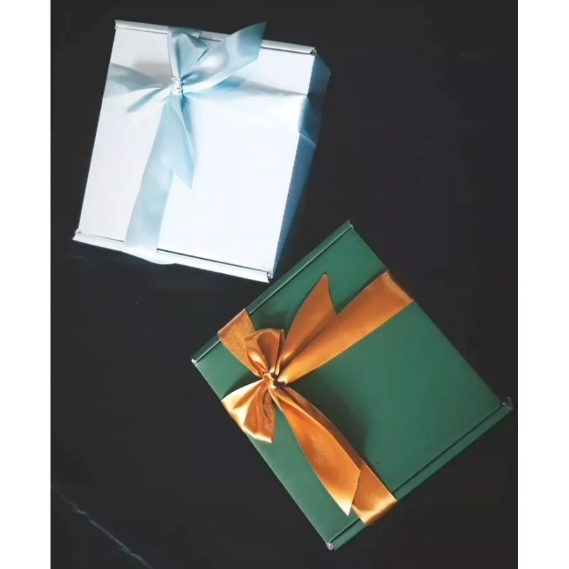 Box exclusive Malaku/kotak kado