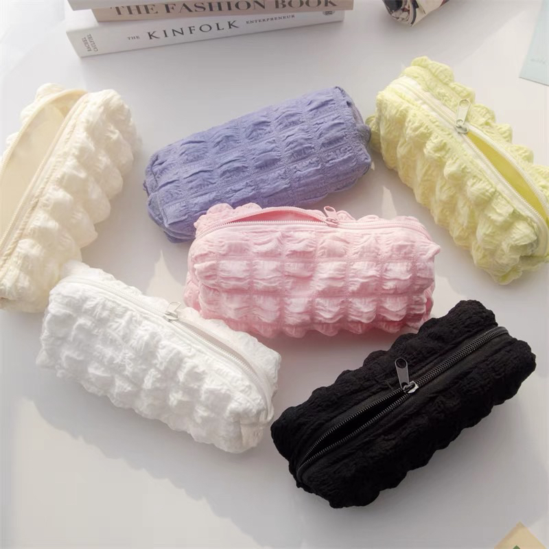 

Crumpled Grid Pencil Case Import / Tempat Pensil Empuk Lembut / Korean Pouch Makeup Import / Tempat