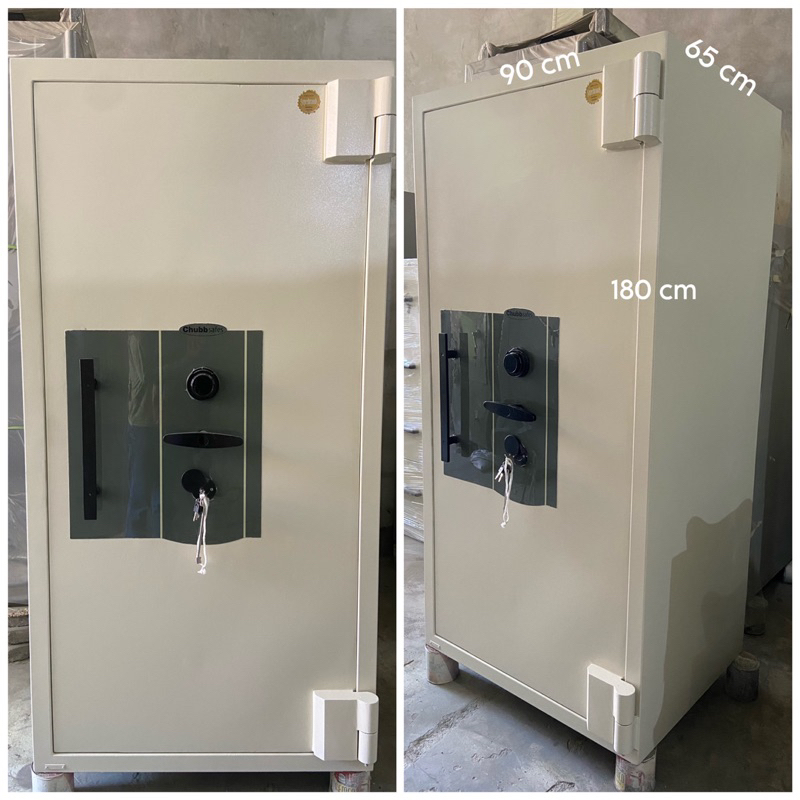 Brankas Chubb Tinggi 180 cm RPF Brangkas Besar Toko Emas Tahan Api Kondisi Bekas Safety Box