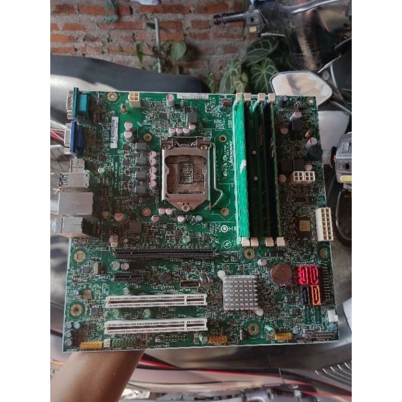 Motherboard H61 Lenovo+Ram 8gb(Baca Deskripsi)