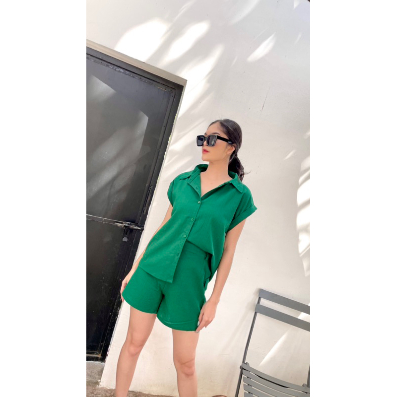 TWELVEMARCH / ONE SET CAKKEY / one set bahan linen / kemeja linen / hotpant linen