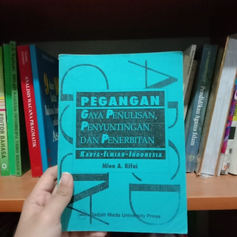Buku Pegangan Gaya Penulisan, Penyutingan dan Penerbitan