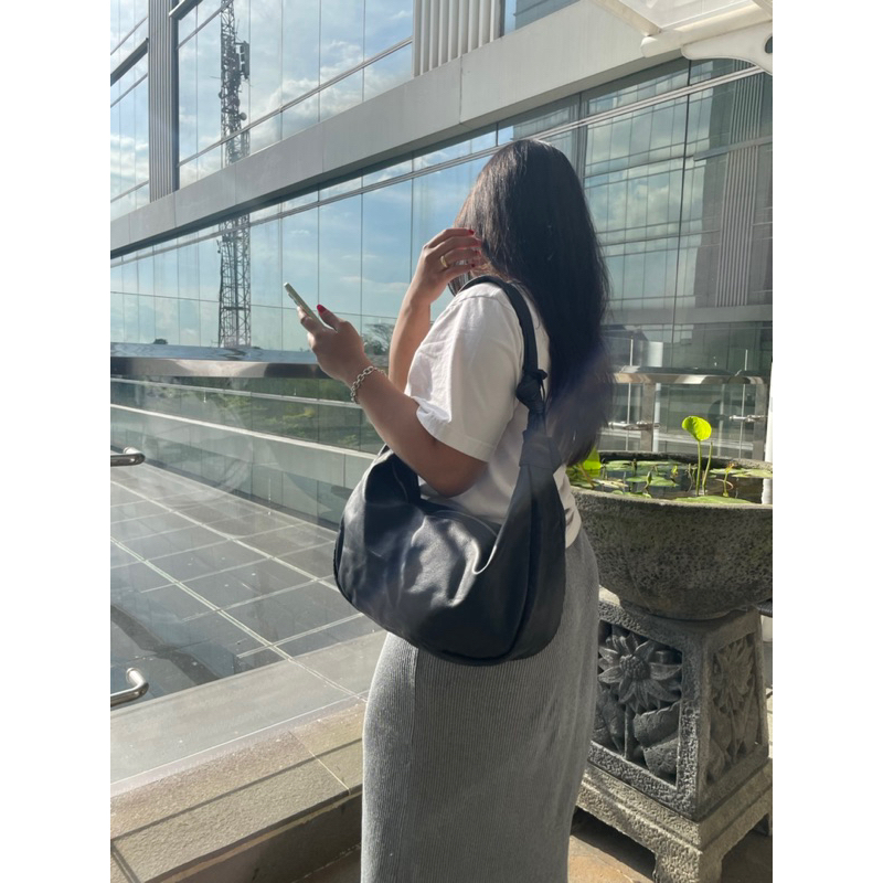 KAYNN leather hobo bag