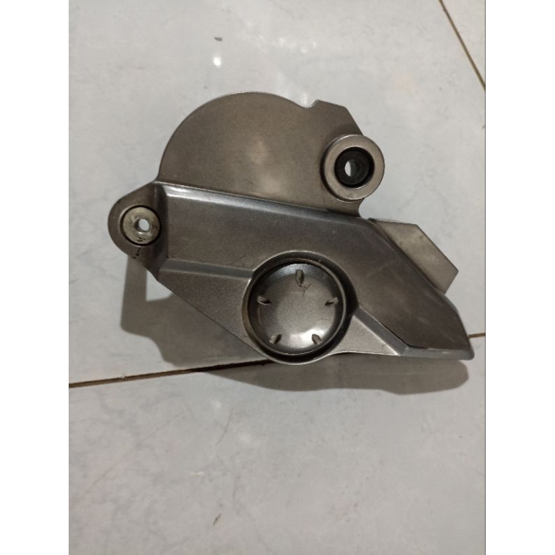 Tutup gear depan MX new 135 original scond