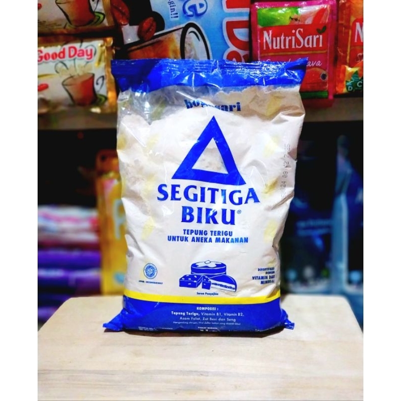 

Tepung Terigu Segitiga Biru 1kg