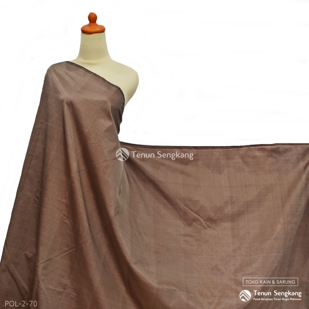 Kain Tenun Polos Ketebalan Sedang Bahan Viscose Rayon Sutra Bugis Makassar Cokelat - Tenun Sengkang 