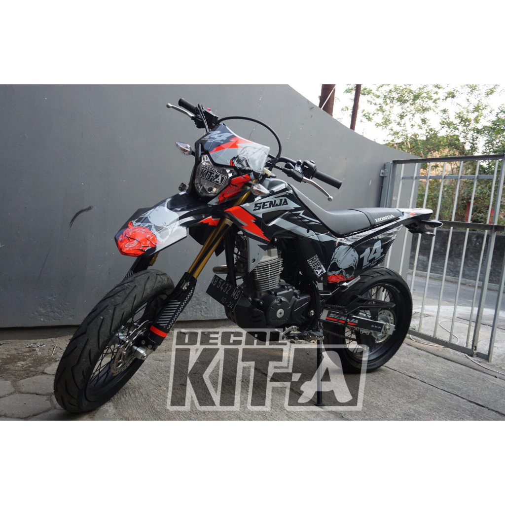 Decal stiker CRF 150L desain motif tengkorak hitam abu merah