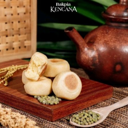 

Bakpia Kencana Oven Rasa Kacang Hijau isi 20 Tanpa Vacum Oleh Oleh Khas Jogja Murah