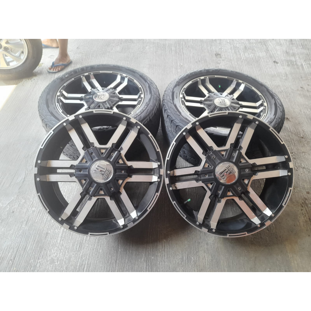 VELG BEKAS MOBIL RACING XD RING 20 HOLE 6X139 + BAN U/ FORTUNER PAJERO FORD