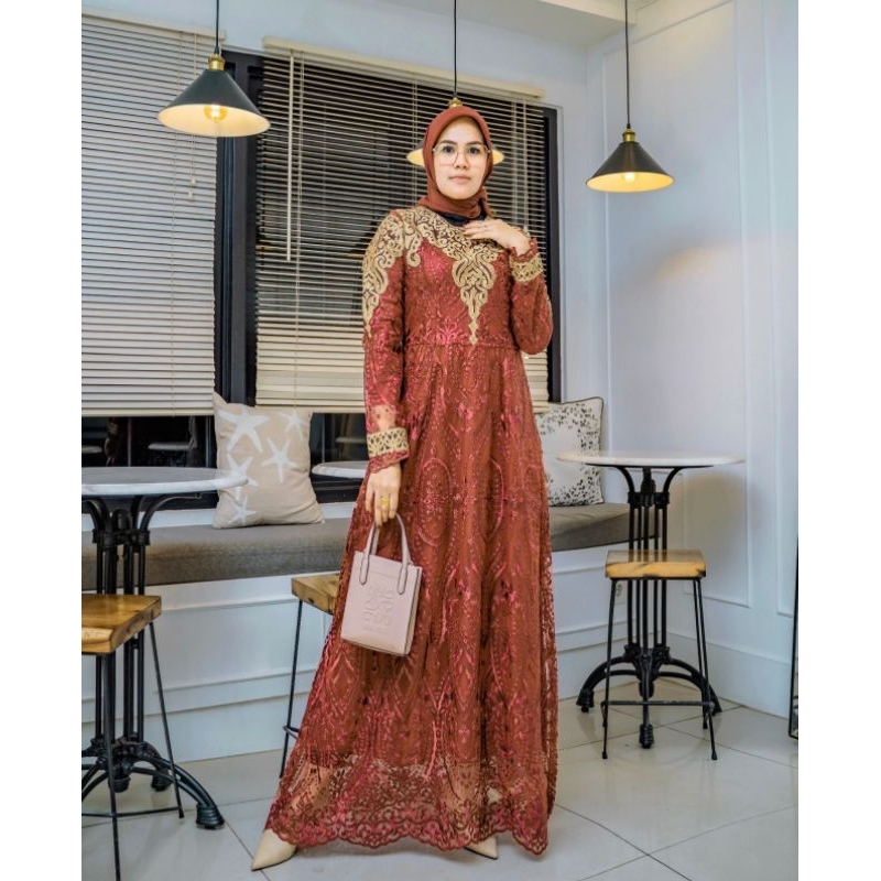 GAMIS LAGUNA/GAMIS TILLE FULL BORDIR/GAMIS MEWAH/GAMIS KONDANGAN/GAMIS PESTA/ORIGIAL BRAMD BY : PELA