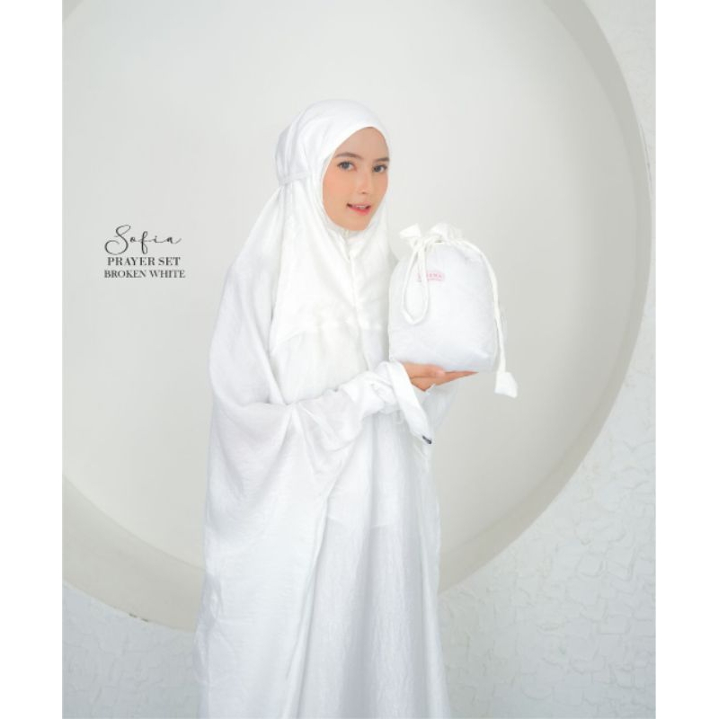 ready stock SOFIA PRAYER SET BY UZMAHIJAB