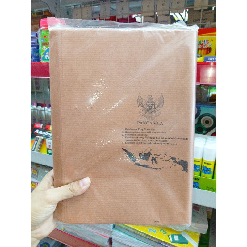 

SAMPUL BUKU UBI COKLAT PANCASILA