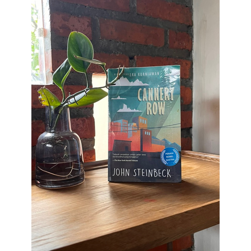 CD - Preloved - Buku/Novel - John Steinbeck - Cannery Row